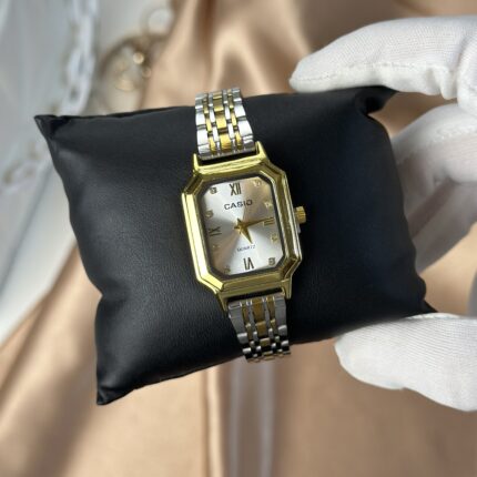 Casio carré 02